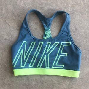 EUC Nike Dry Fit Sports Bra - Size Small